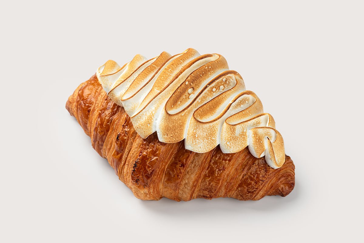 Круассан с меренгой и лимонным кремом