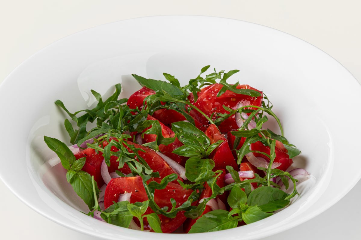 Салат из сочных бакинских помидоров Салат из сочных бакинских помидоров