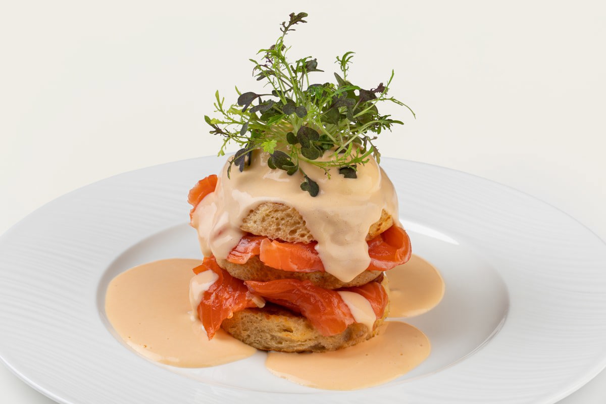 Яйцо Бенедикт с лососем Яйцо Бенедикт с лососем