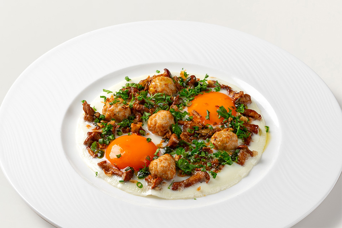 Яичница с лисичками