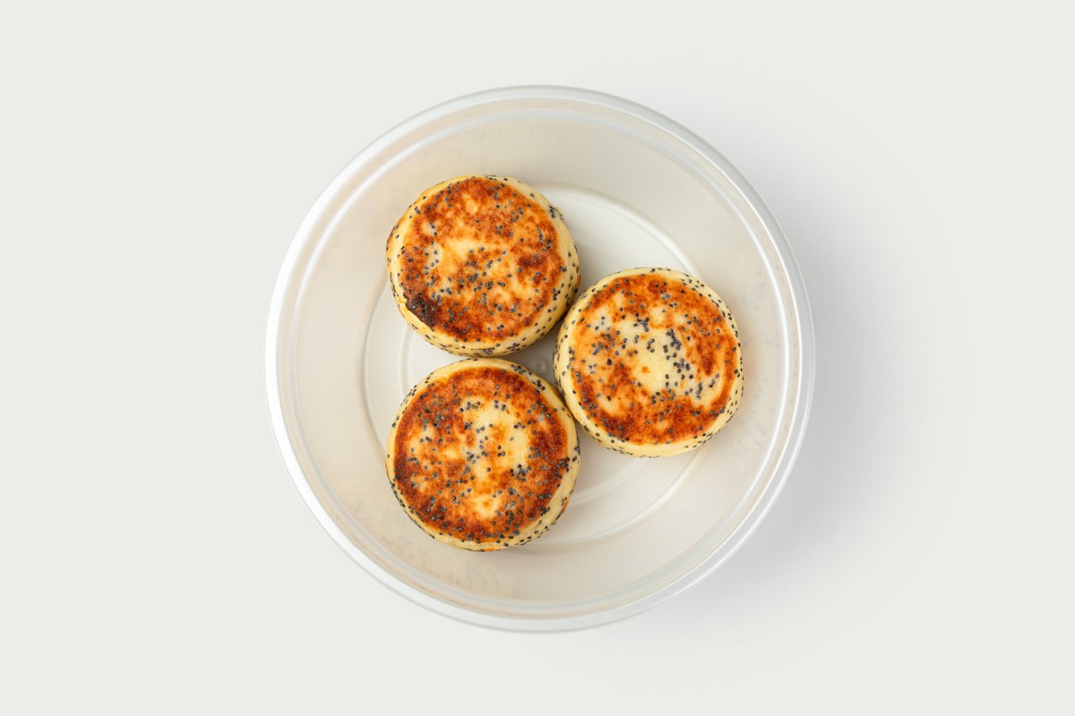 Сырники с маком Сырники с маком