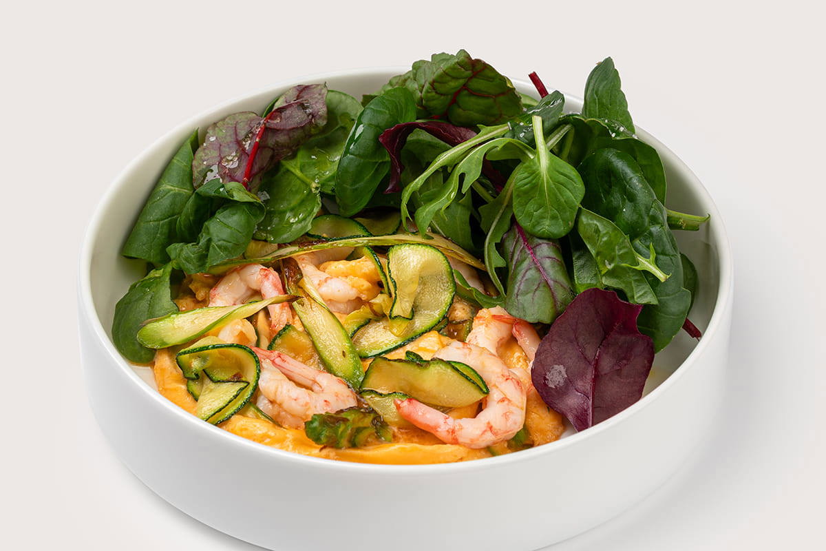 Омлет со спаржей и магаданскими креветками