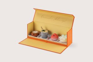 Оранжевая подарочная упаковка на 4 десерта